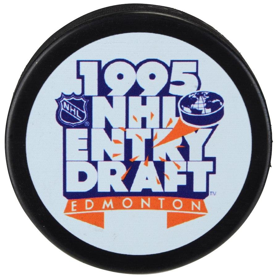 Inglasco 1995 NHL Entry Draft Souvenir Event Hockey Puck product image 1, provided for visual reference and product detail