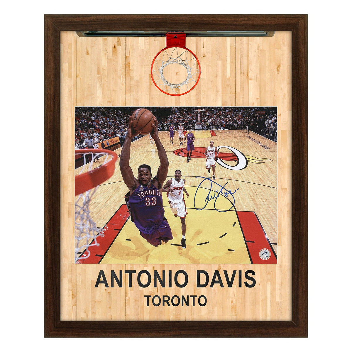 Antonio Davis Signed Toronto Raptors Aerial Hoop Graphic 18x22 Frame product image 1, provided for visual reference and