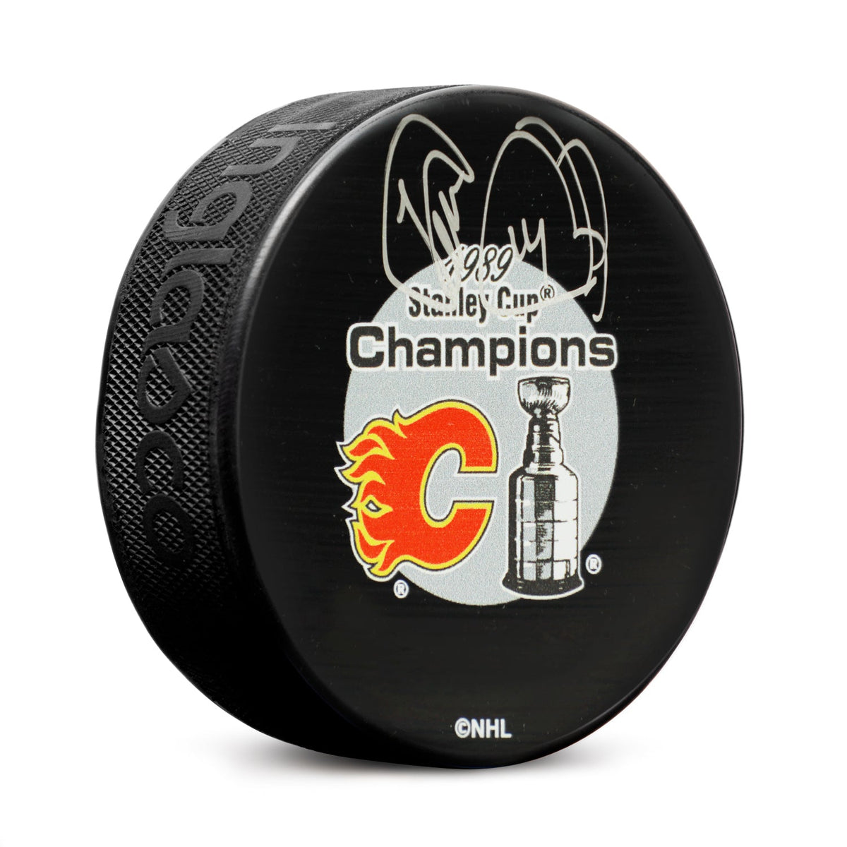 Theo Fleury Signed Calgary Flames 1989 Stanley Cup Puck product image 1, provided for visual reference and product detail