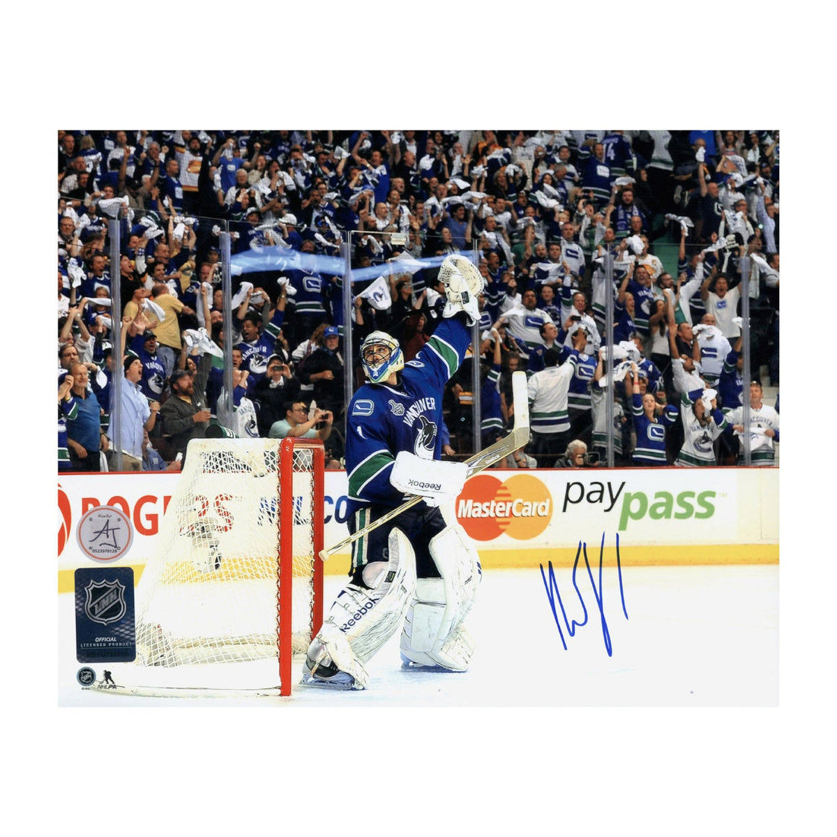 Roberto Luongo Signed Vancouver Canucks Cup Finals Victory 8x10 Photo product image 1, provided for visual reference and