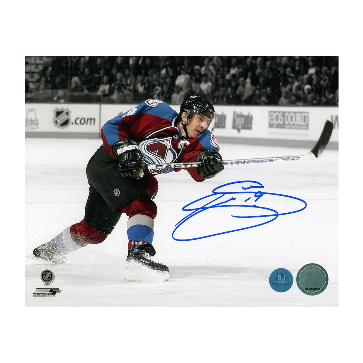 Joe Sakic Autographed Colorado Avalanche Color Isolation 8x10 Photo product image 1, provided for visual reference and
