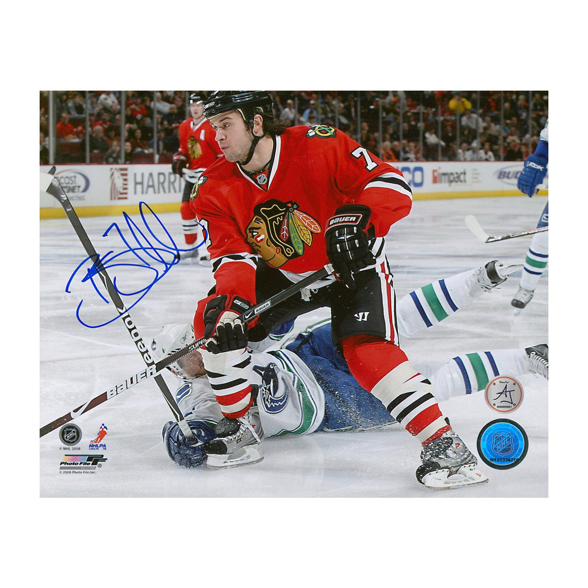 Brent Seabrook Autographed Chicago Blackhawks Game Action 8x10 Photo product image 1, provided for visual reference and