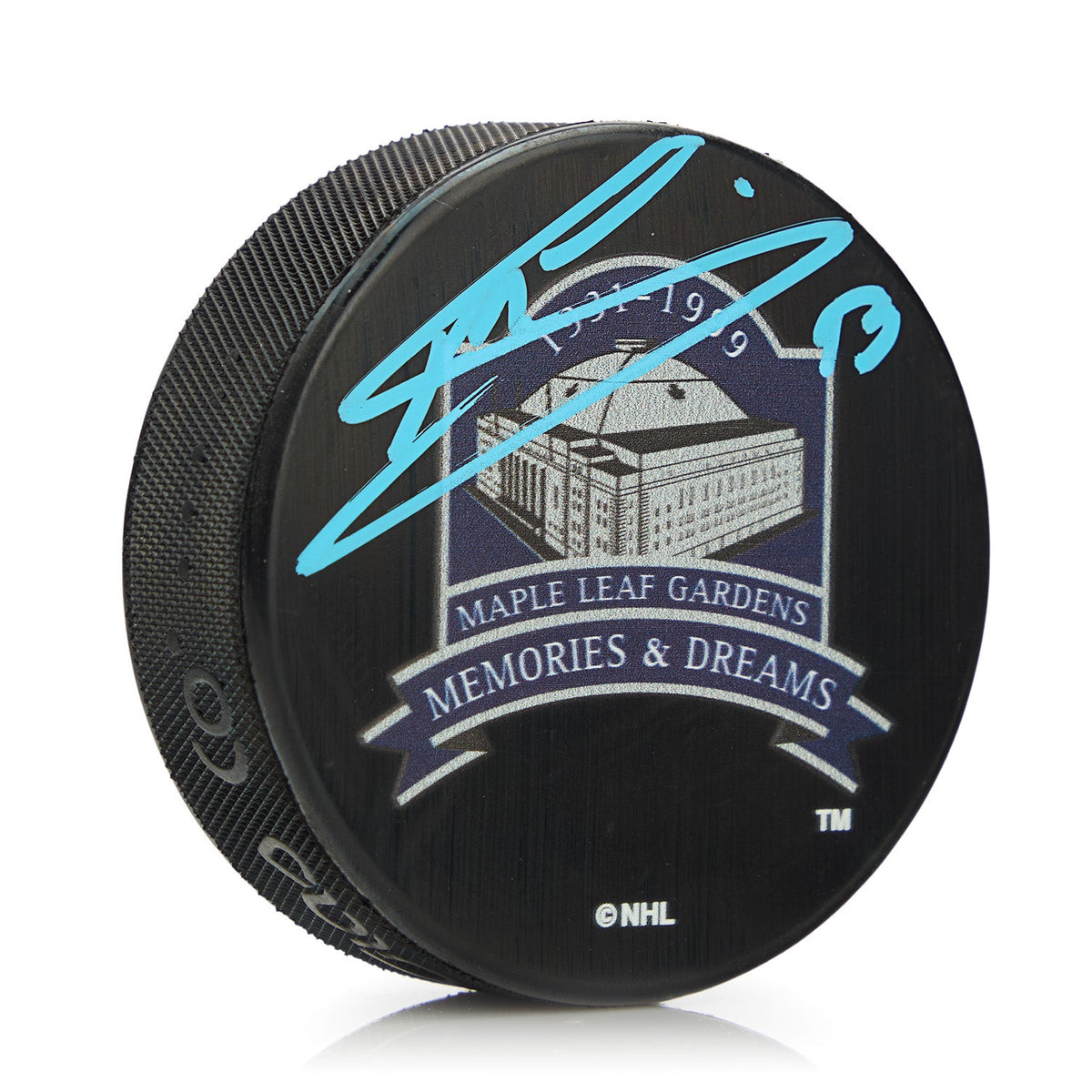 Mats Sundin Signed Toronto Maple Leaf Gardens Memories & Dreams Puck product image 1, provided for visual reference and
