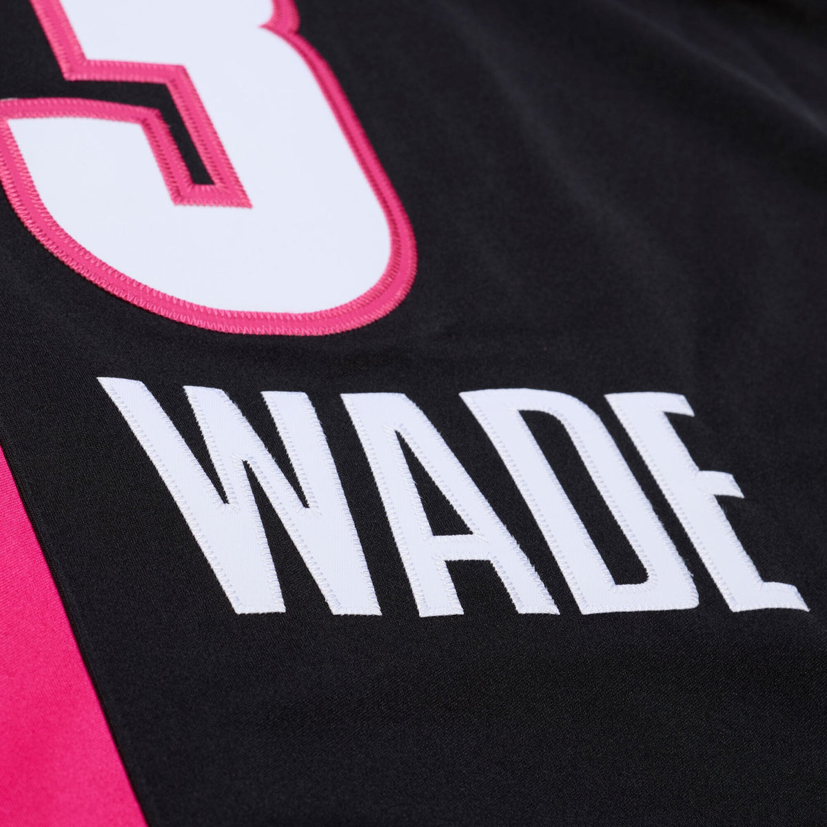 Men's Miami Heat Dwyane Wade Mitchell & Ness Black 2005-06 product image 8
