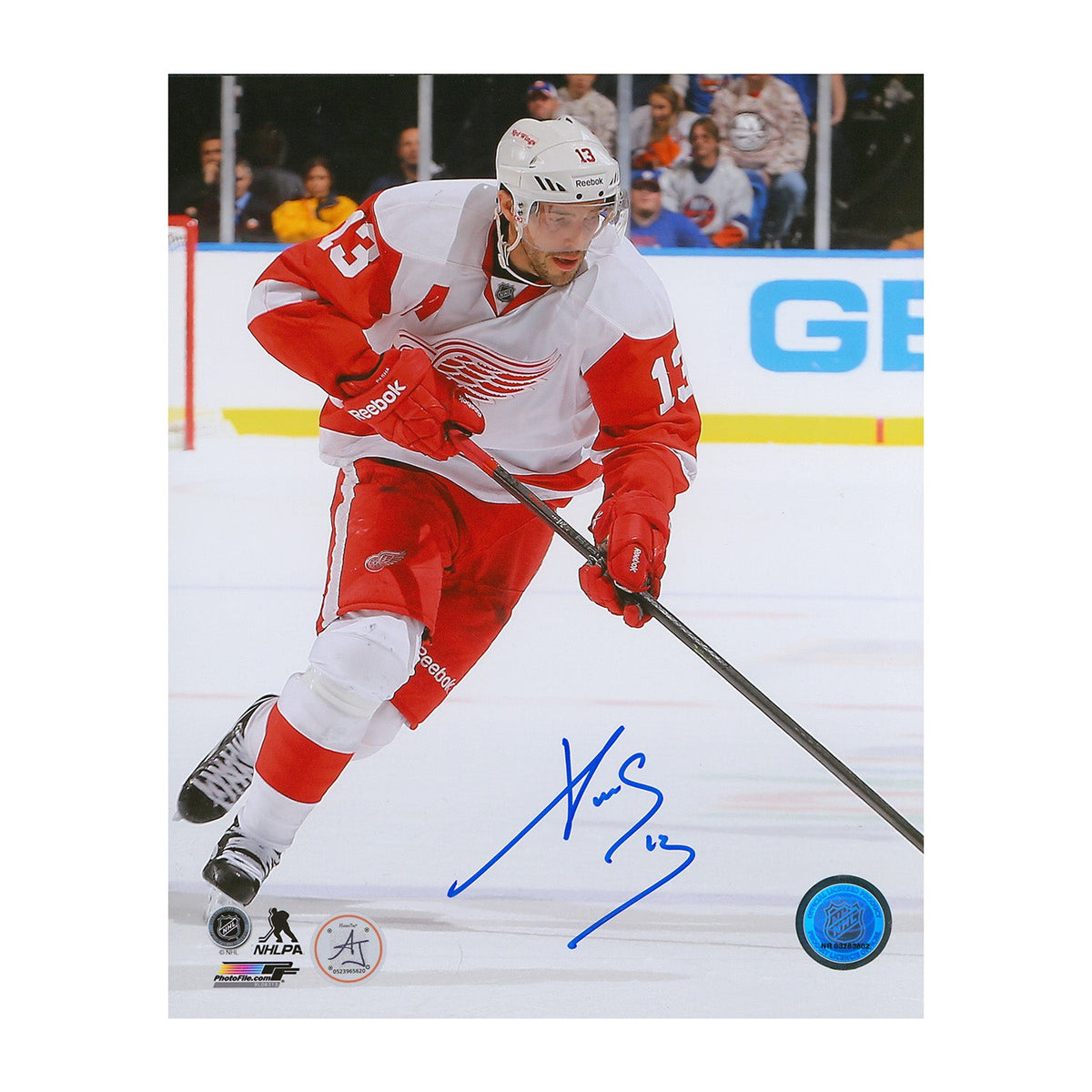 Pavel Datsyuk Signed Detroit Red Wings Game Action 8x10 Photo product image 1, provided for visual reference and product