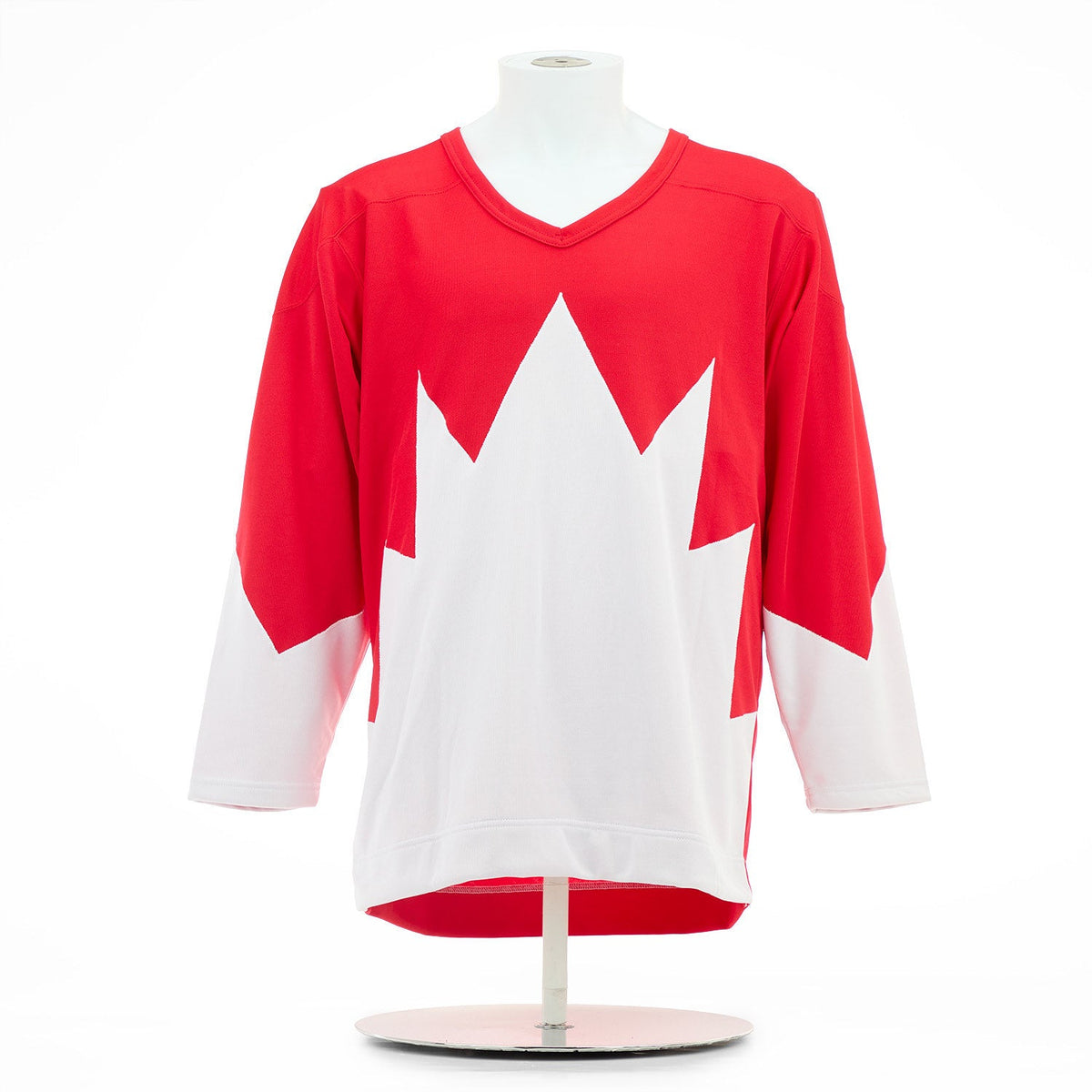 Team Canada 18 Player Team Signed 1972 Summit Series Jersey #35/72 product image 2, provided for visual reference and