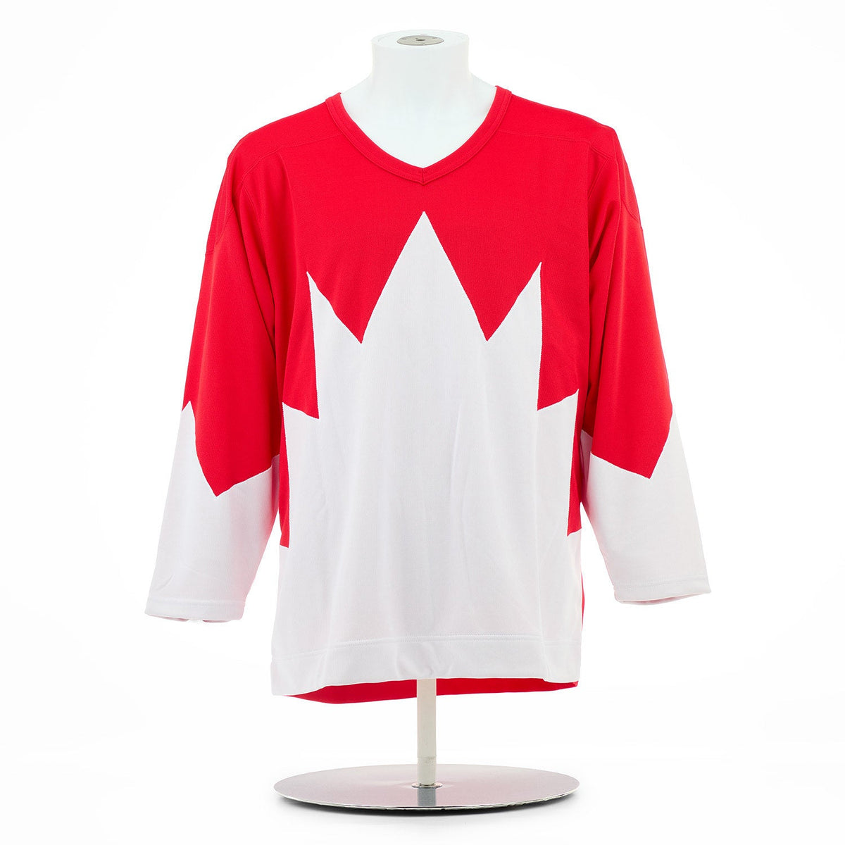 Team Canada 18 Player Team Signed 1972 Summit Series Jersey #28/72 product image 2, provided for visual reference and
