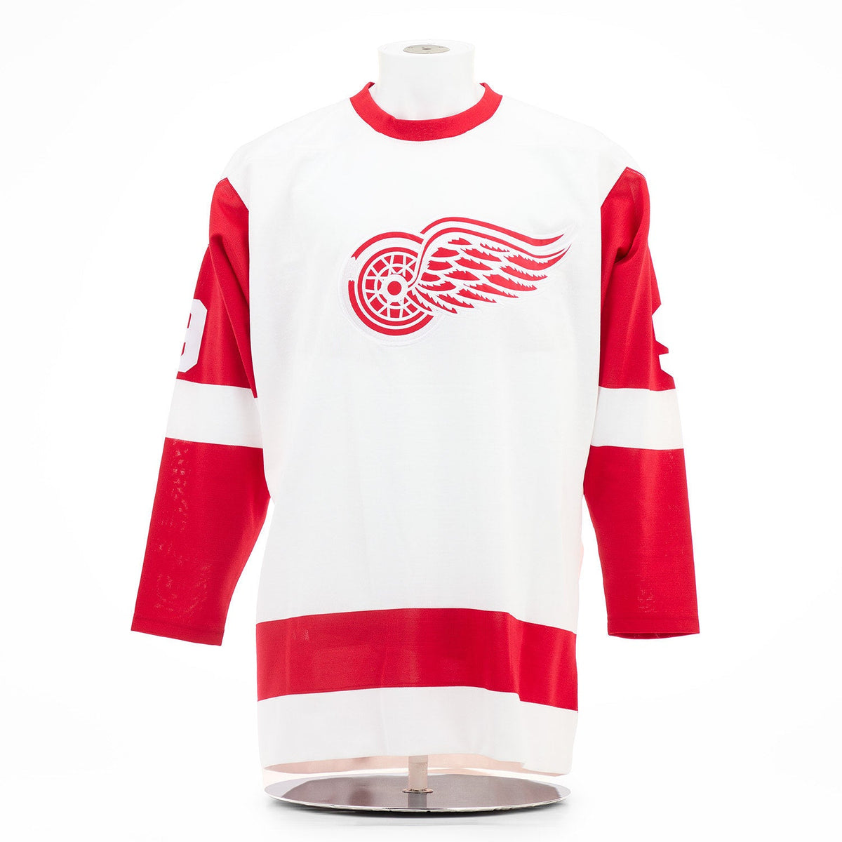 Gordie Howe Signed Detroit Red Wings Mitchell & Ness Throwback Jersey product image 2, provided for visual reference and