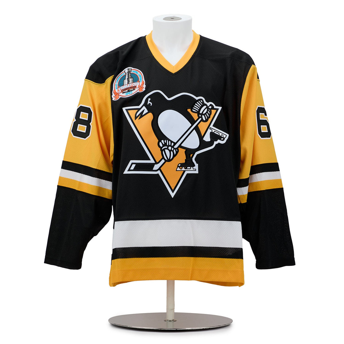 Jaromir Jagr Pittsburgh Penguins Signed 1992 Stanley Cup Team Classic Jersey product image 2, provided for visual reference