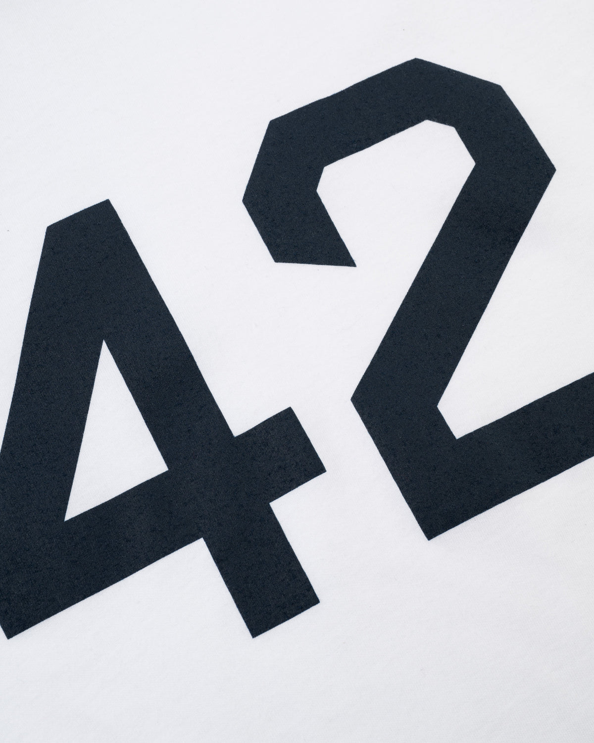 Jackie Robinson '42' Vintage Baseball T-Shirt product image 3, provided for visual reference and product detail review