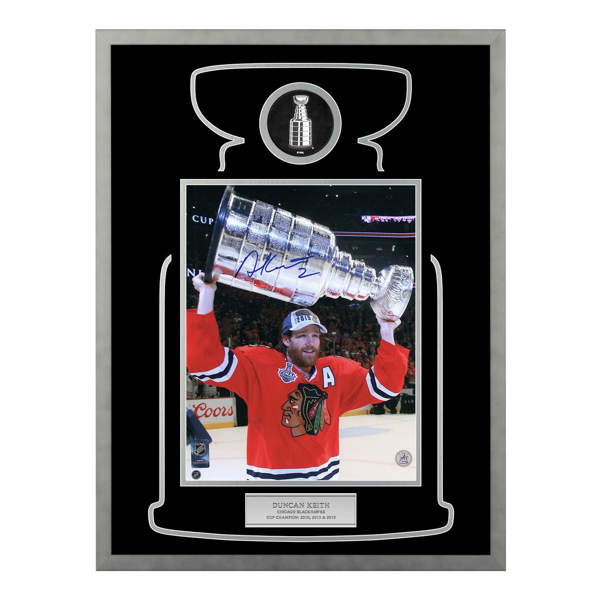 Duncan Keith Autographed Chicago Blackhawks Cup Champion 20x26 Frame product image 1, provided for visual reference and