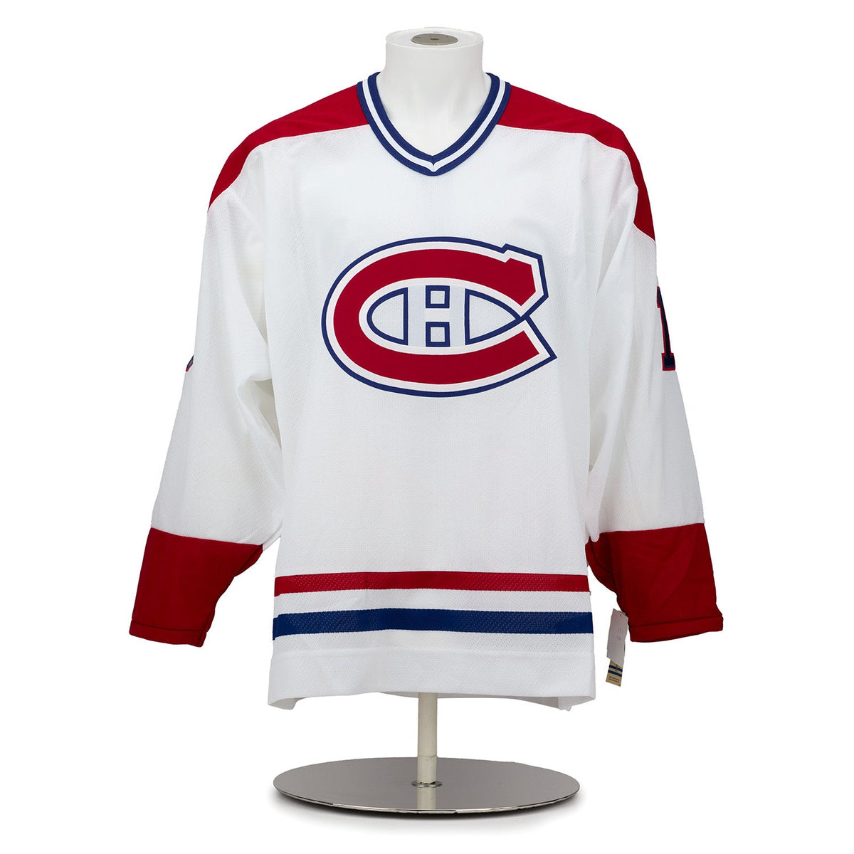 Guy Lafleur Signed Montreal Canadiens White Vintage CCM Jersey product image 2, provided for visual reference and product