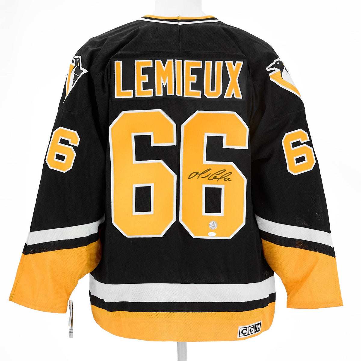 Mario Lemieux Autographed Pittsburgh Penguins Vintage CCM Jersey product image 1, provided for visual reference and product