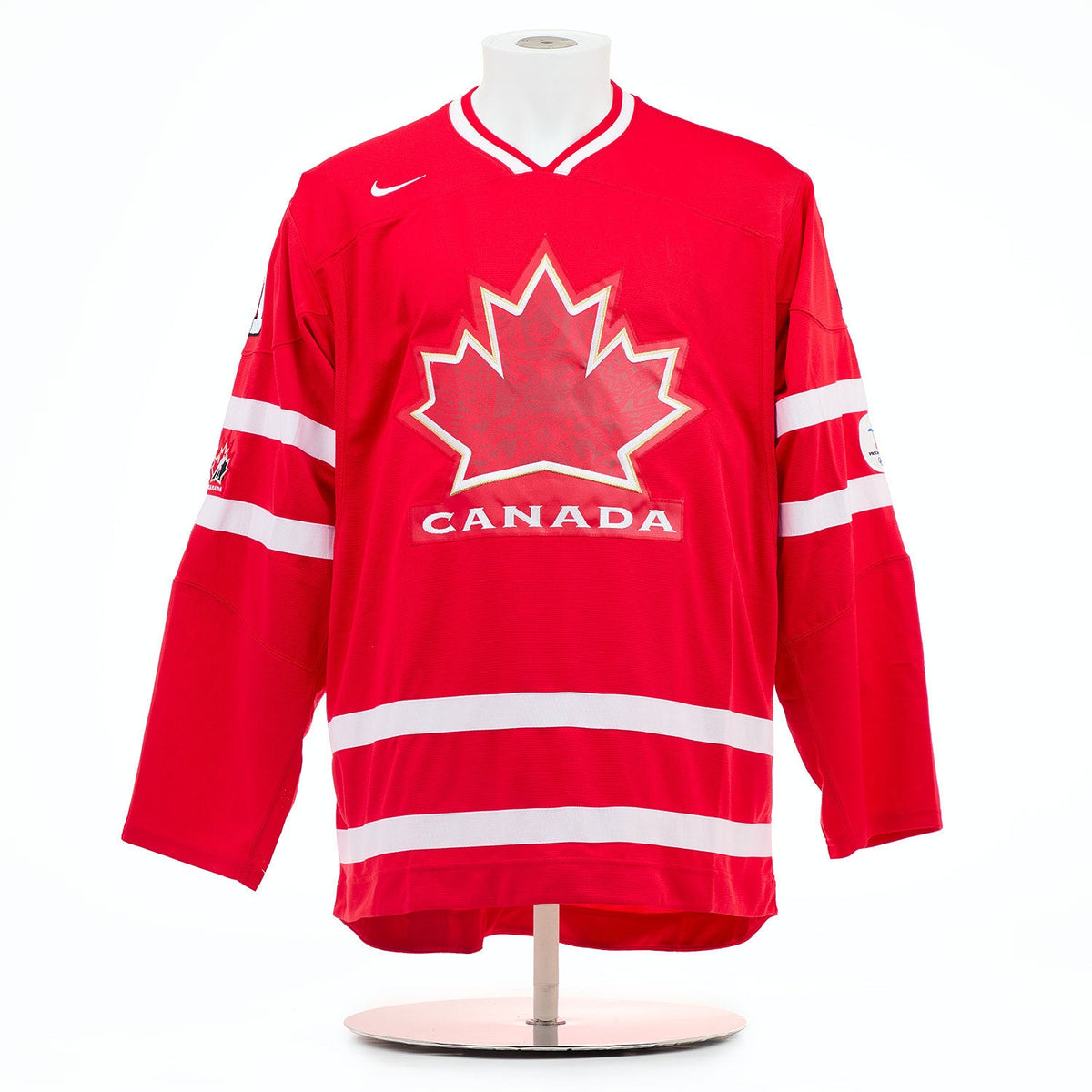Roberto Luongo Team Canada Signed & Inscribed 2010 Olympic Gold Nike Jersey product image 2, provided for visual reference