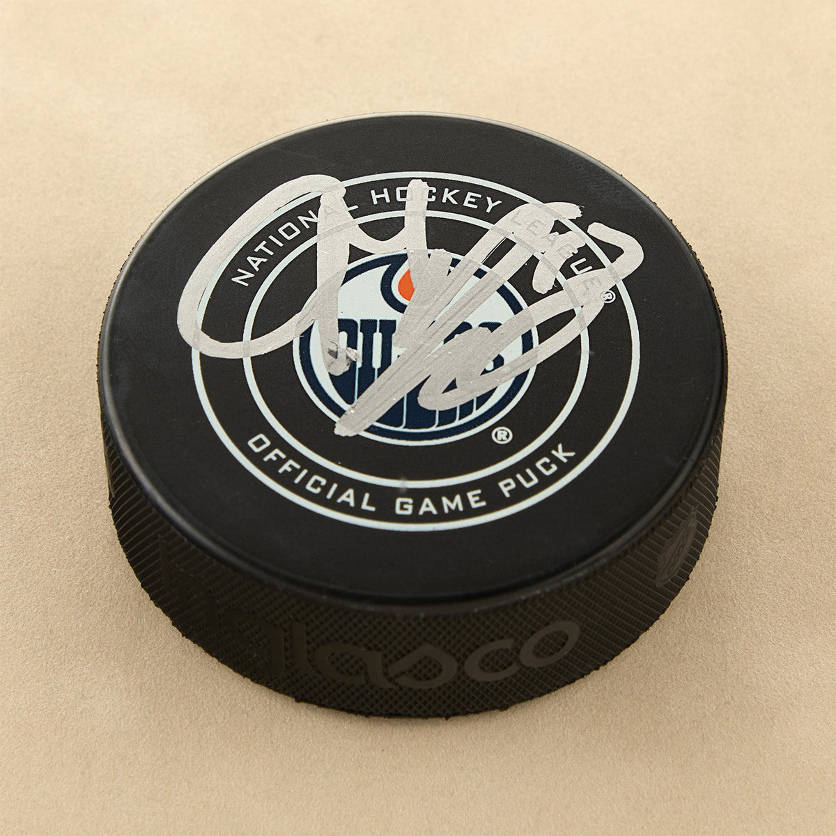 Connor McDavid Signed Edmonton Oilers Official Game Puck product image 1, provided for visual reference and product detail