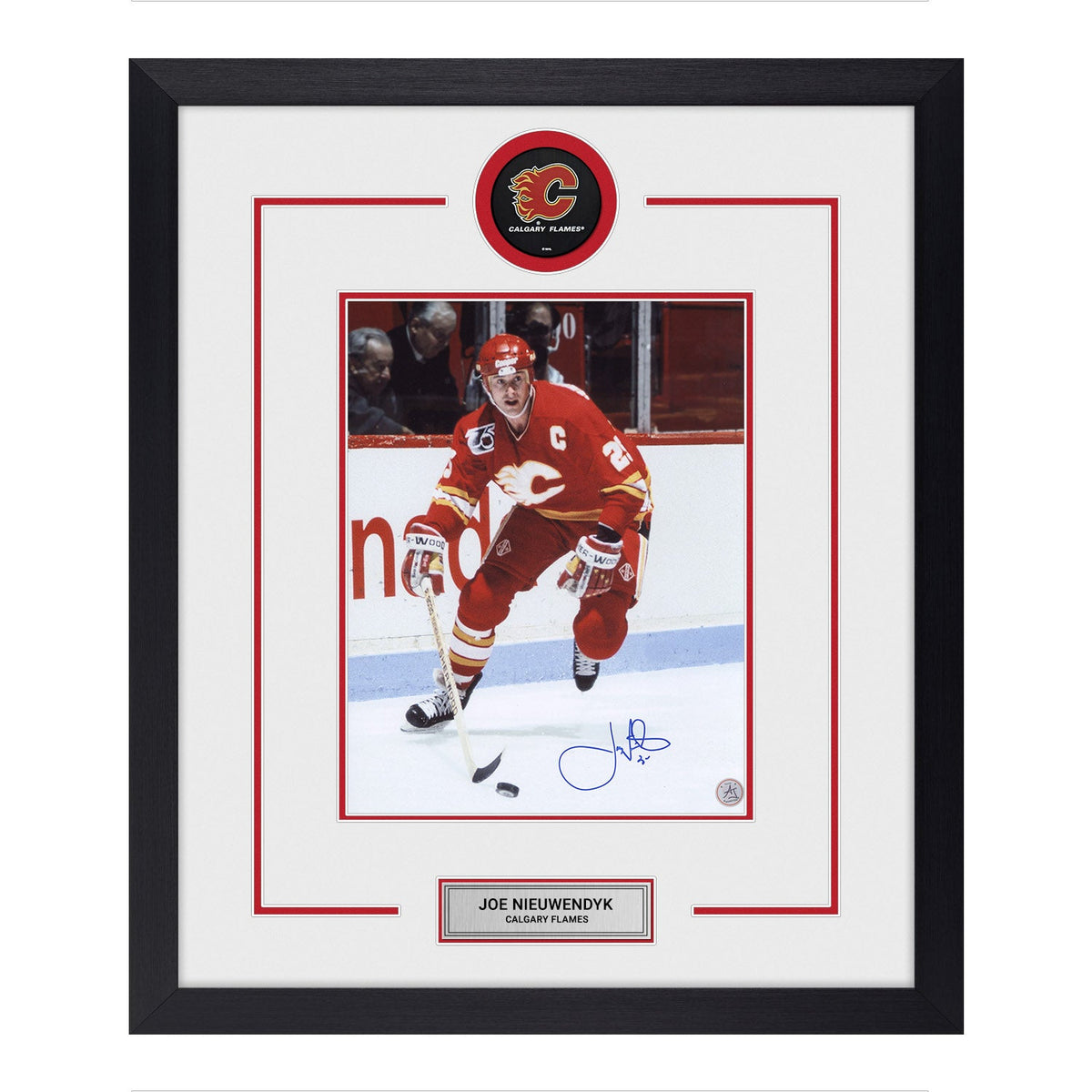 Joe Nieuwendyk Autographed Calgary Flames Puck Logo 23x27 Frame product image 1, provided for visual reference and product