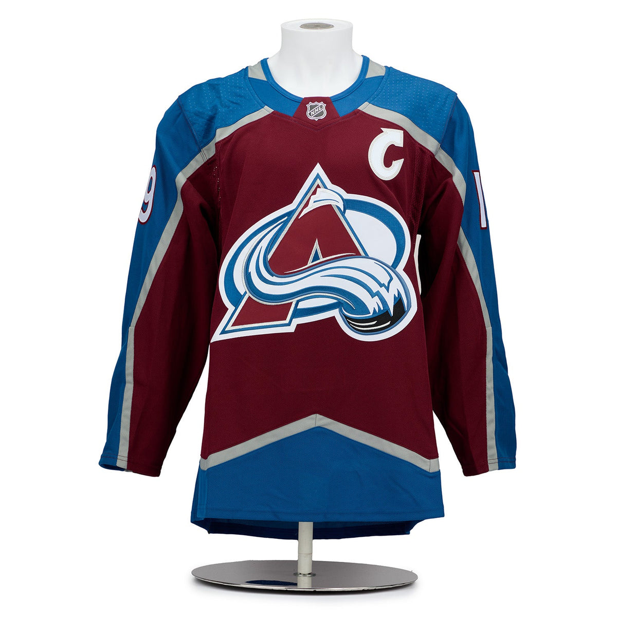 Joe Sakic Signed Colorado Avalanche Championship Portrait Art Jersey #14/19 product image 2, provided for visual reference