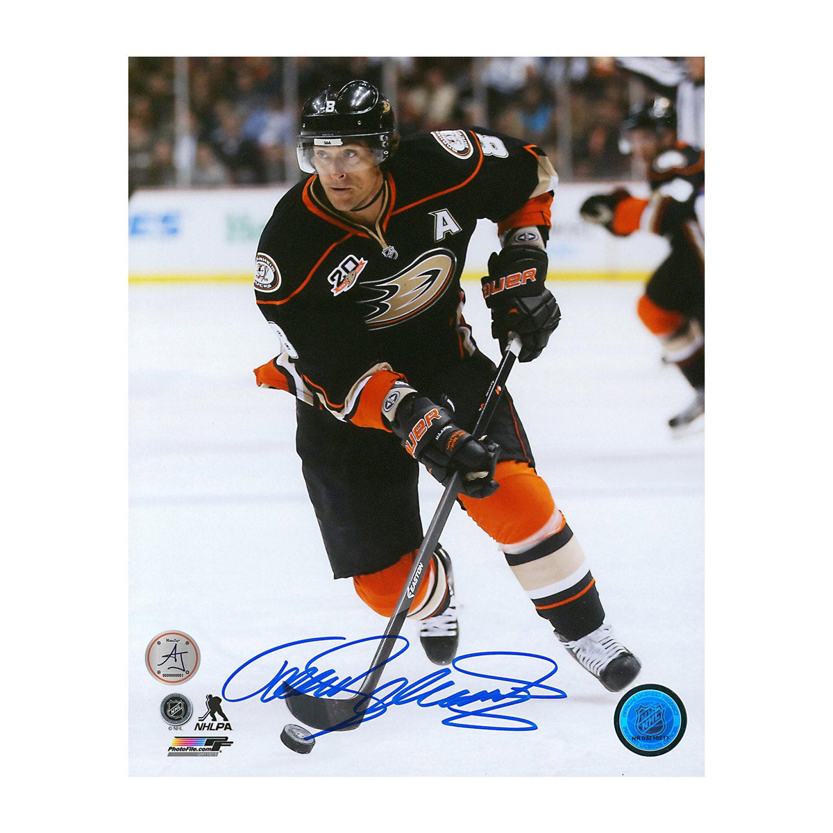 Teemu Selanne Signed Anaheim Ducks Hockey 8x10 Photo product image 1, provided for visual reference and product detail review