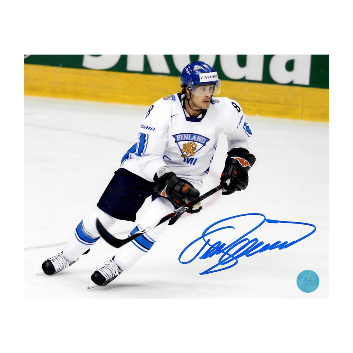 Teemu Selanne Autographed Team Finland 8x10 Photo product image 1, provided for visual reference and product detail review