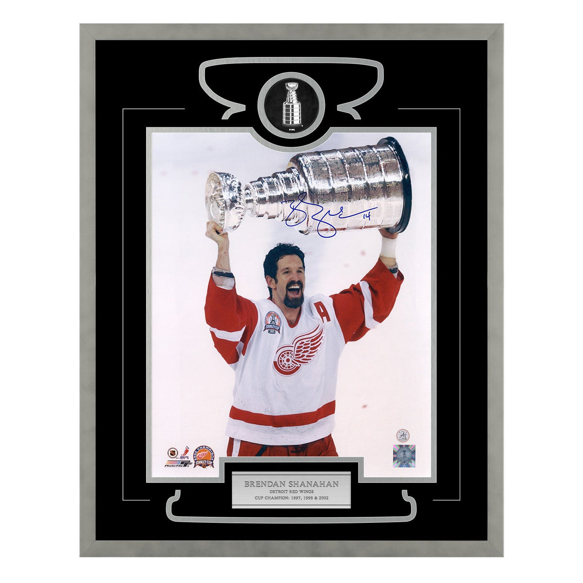 Brendan Shanahan Signed Detroit Red Wings Stanley Cup Victory 26x32 Frame product image 1, provided for visual reference and