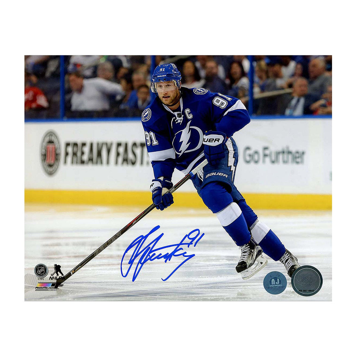 Steven Stamkos Autographed Tampa Bay Lightning Game Action 8x10 Photo product image 1, provided for visual reference and