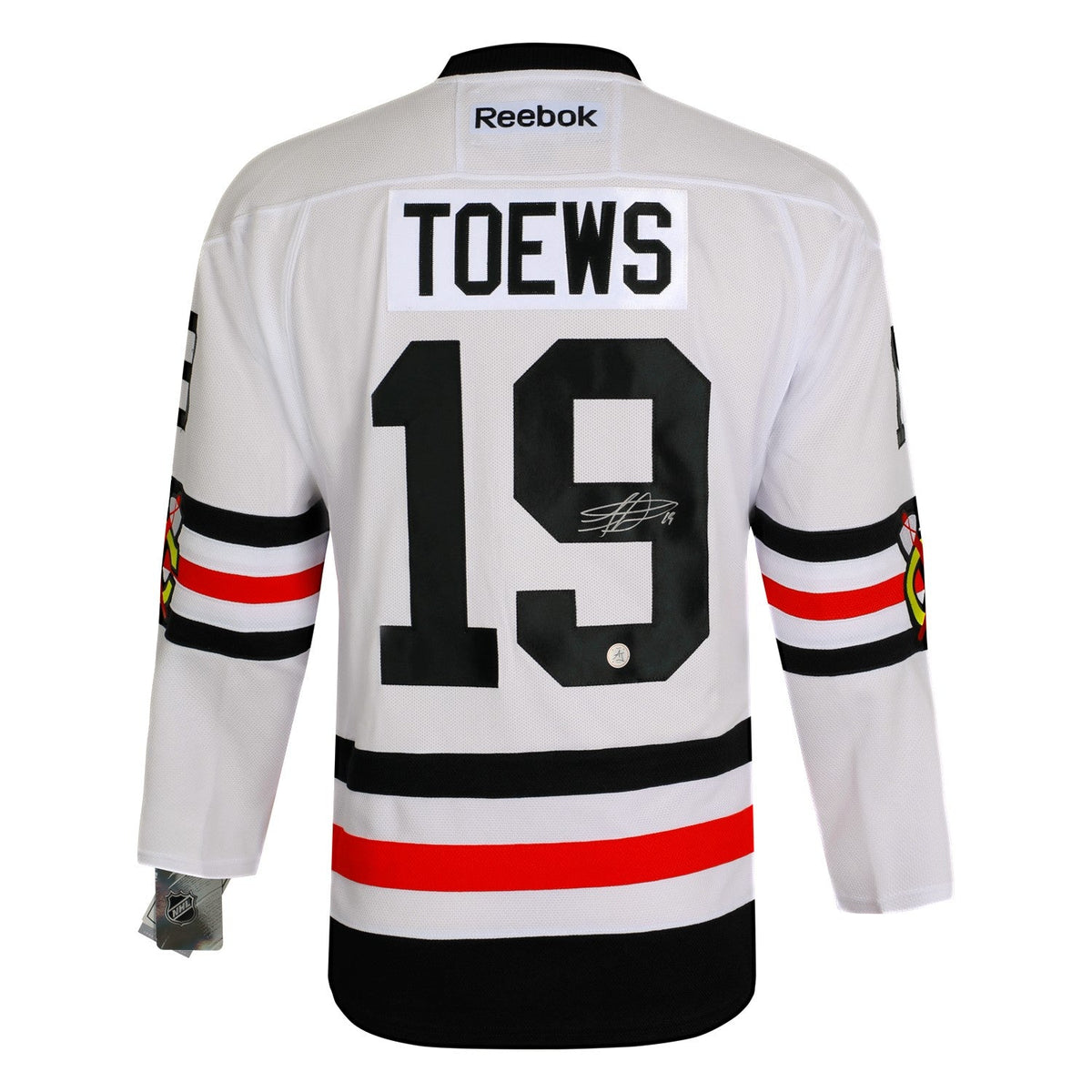 Jonathan Toews Signed Chicago Blackhawks 2017 Winter Classic Reebok Jersey product image 1, provided for visual reference